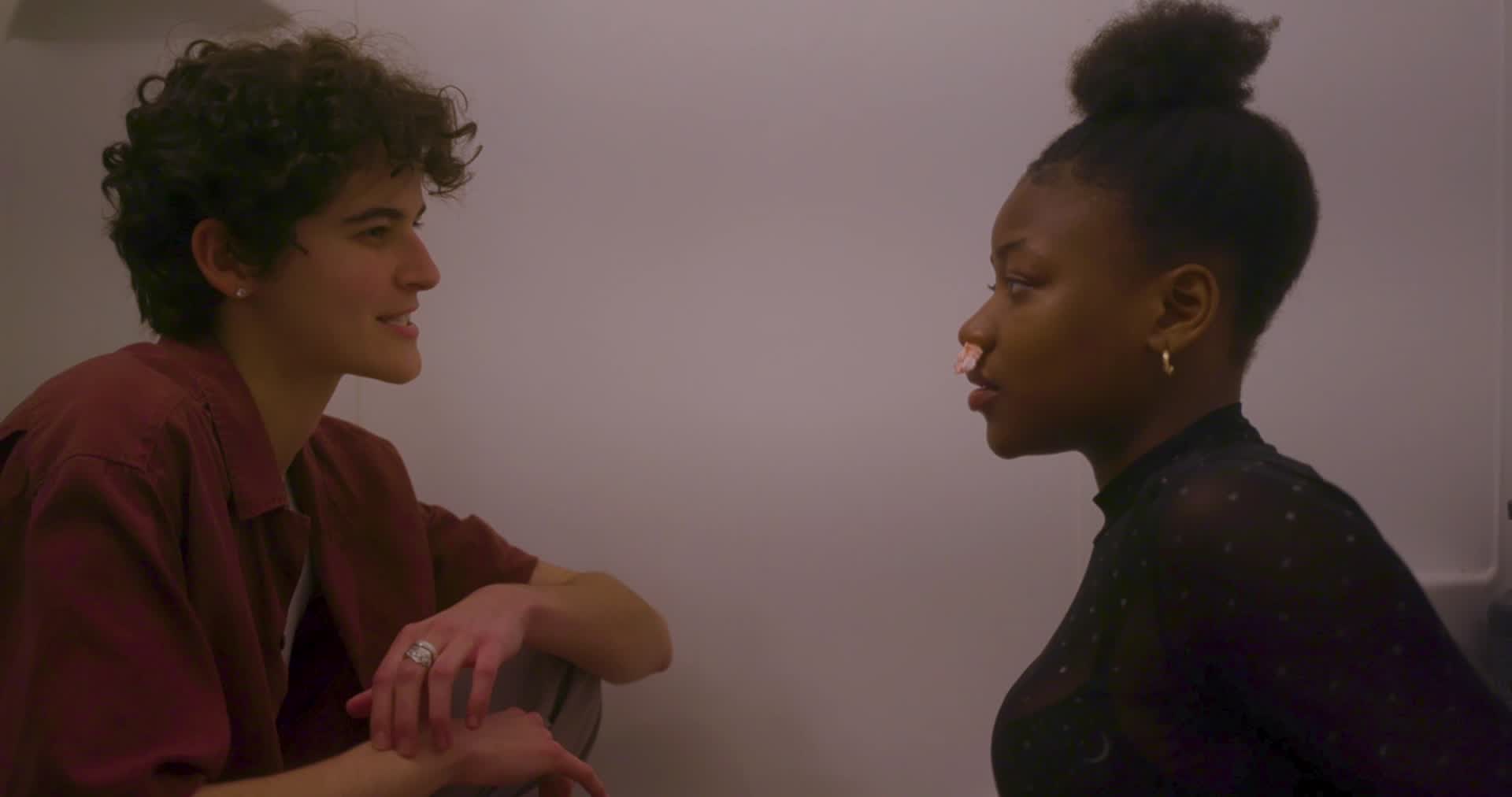 MV5BMDUzMmNiY2YtMGU0MC00M2U4LWJiYmYtODUxN2I4MzVmYWQ1XkEyXkFqcGdeQXRyYW5zY29kZS13b3JrZmxvdw@@._V1_